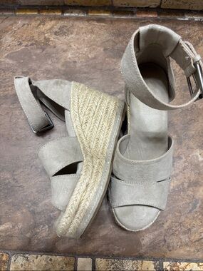 Gray wedges